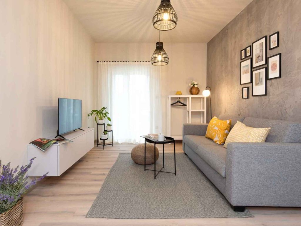 Ferienwohnung modern eingerichtet mit Swimmingpool