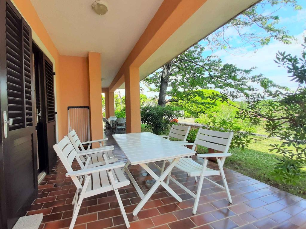Ferienwohnung mit Klimaanlage und Terrasse