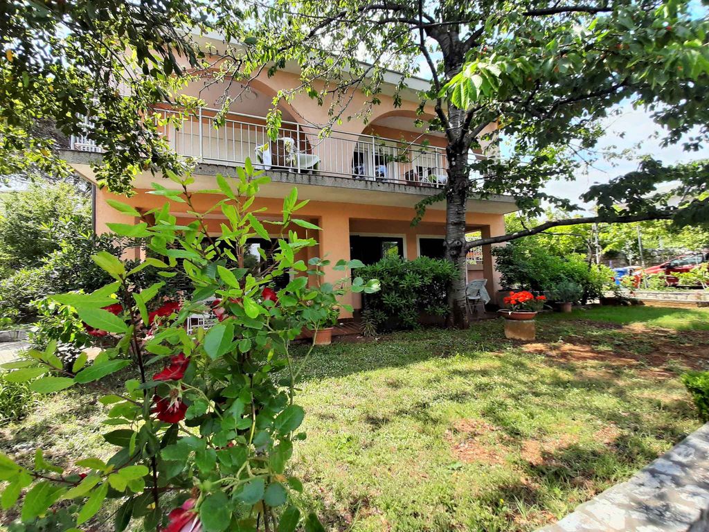 Ferienwohnung mit Klimaanlage und Terrasse