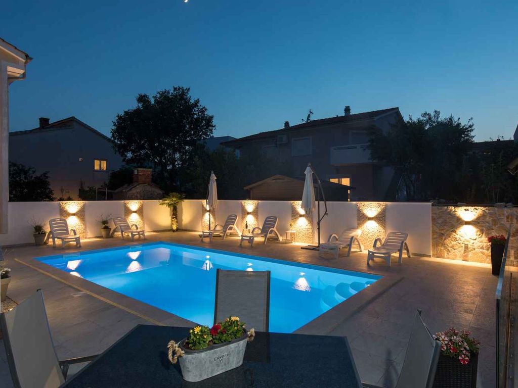 Ferienwohnung mit beheizbarem Salzwasserpool