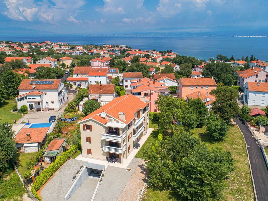 Ferienwohnung mit Balkon und Klimaanlage