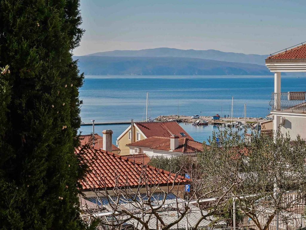 Ferienwohnung mit Balkon und Meerblick