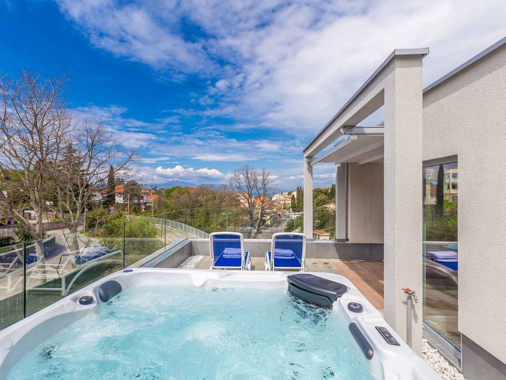 Villa mit Pool