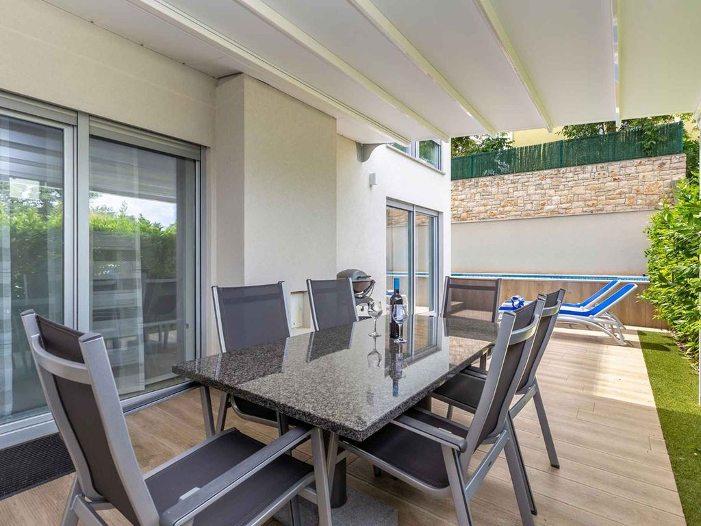 Villa mit Pool