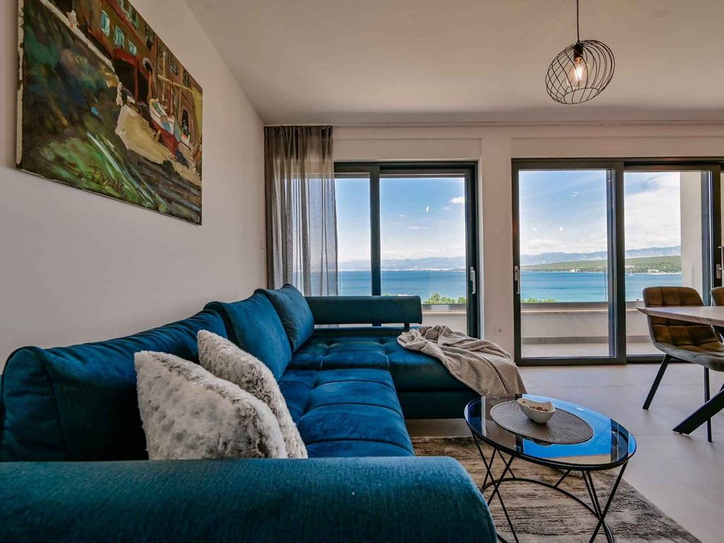 Ferienwohnung mit Meerblick und Pool zur gemeinsamen Nutzung