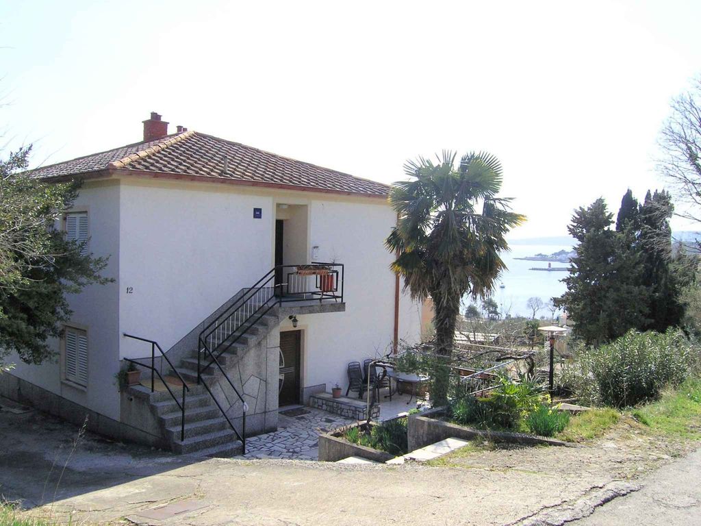 Ferienwohnung mit Terrasse und Klimaanlage
