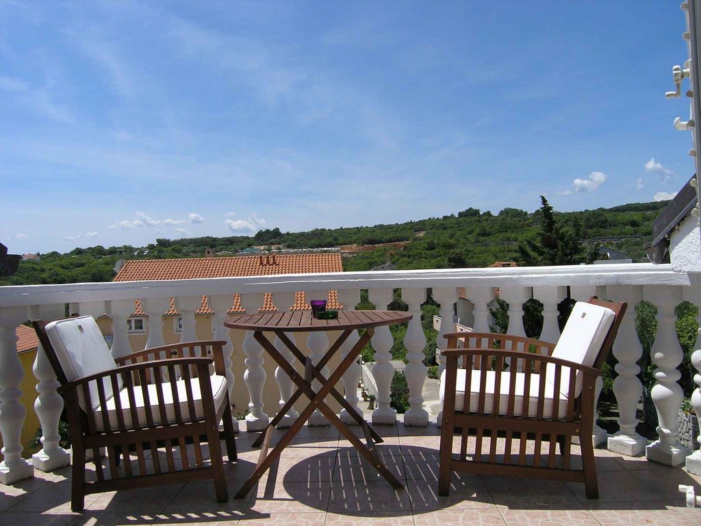 Ferienwohnung mit Balkon und Grill