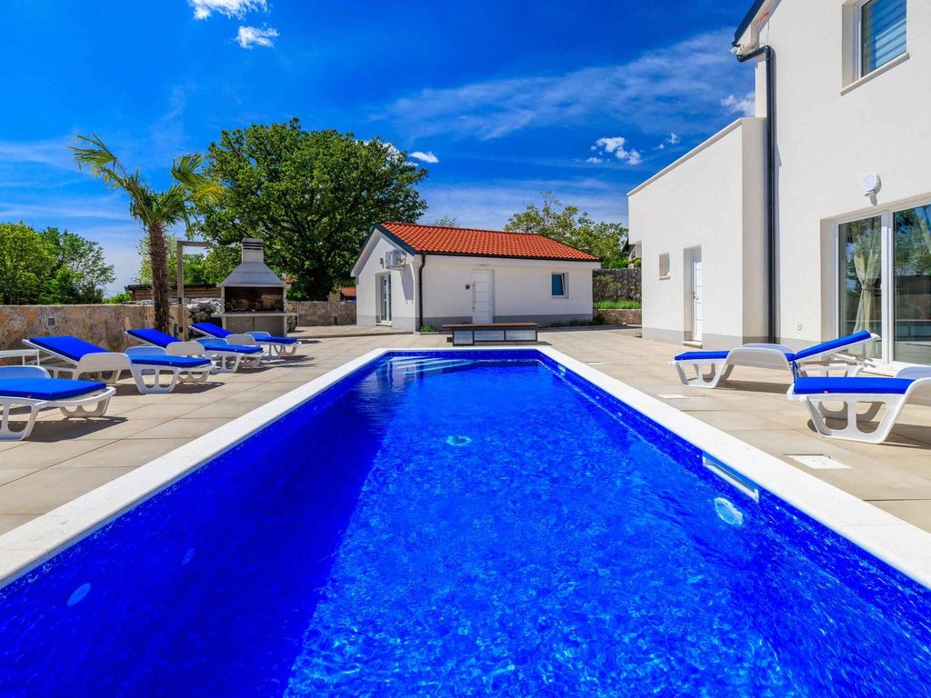 Ferienwohnung mit Pool zur gemeinsamen Nutzung