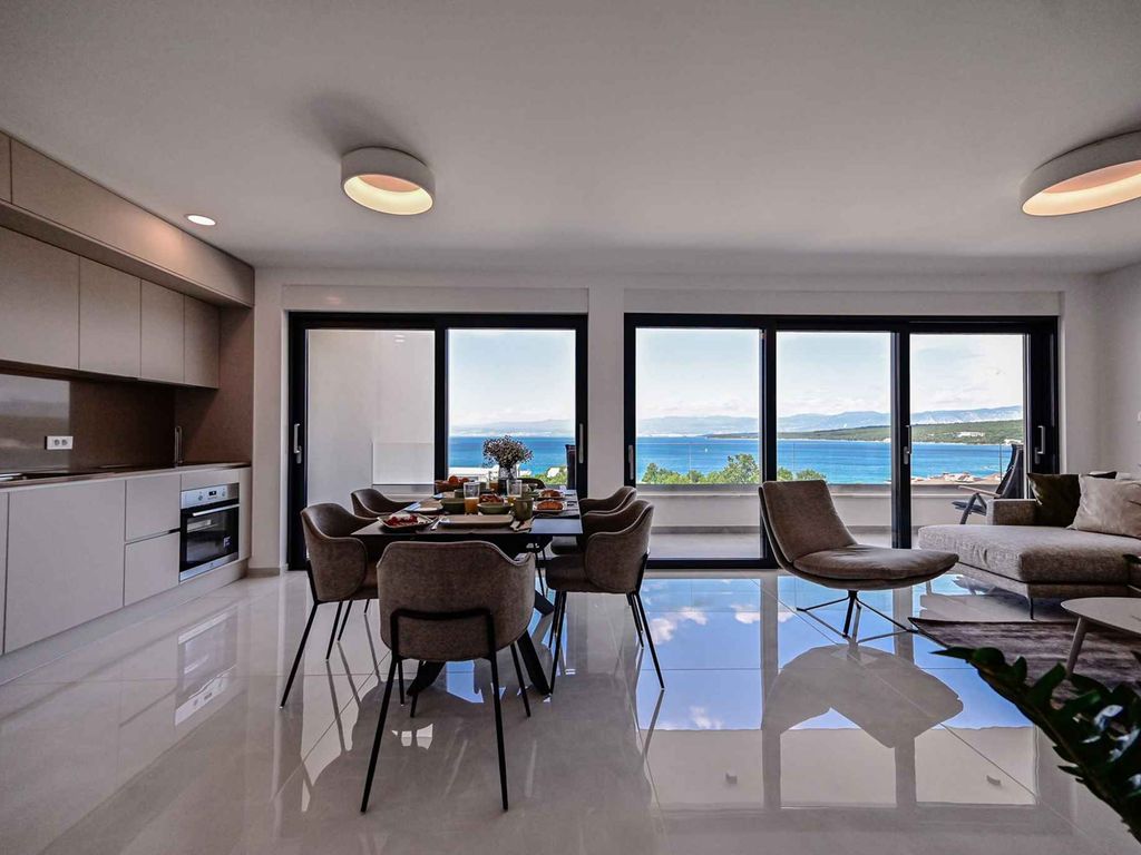 Ferienwohnung mit privatem Pool und Meerblick