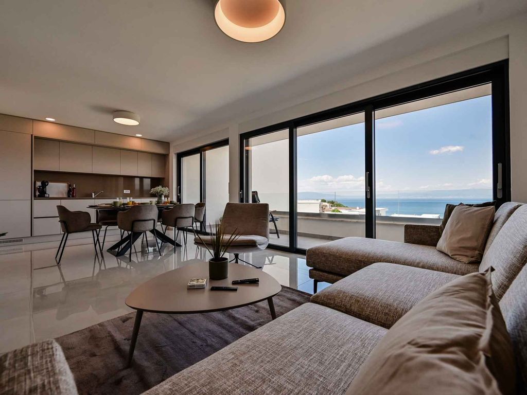 Ferienwohnung mit Meerblick und Swimmingpool