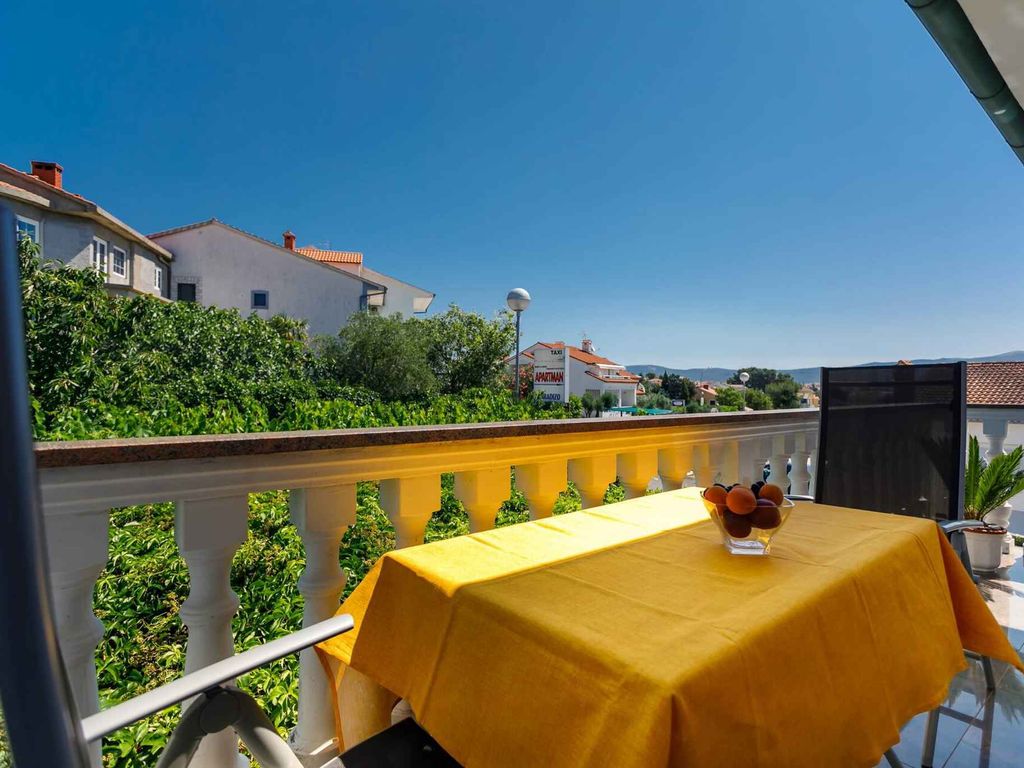 Studio mit Klimaanlage und Grillterrasse zur gemeinsamen Nutzung