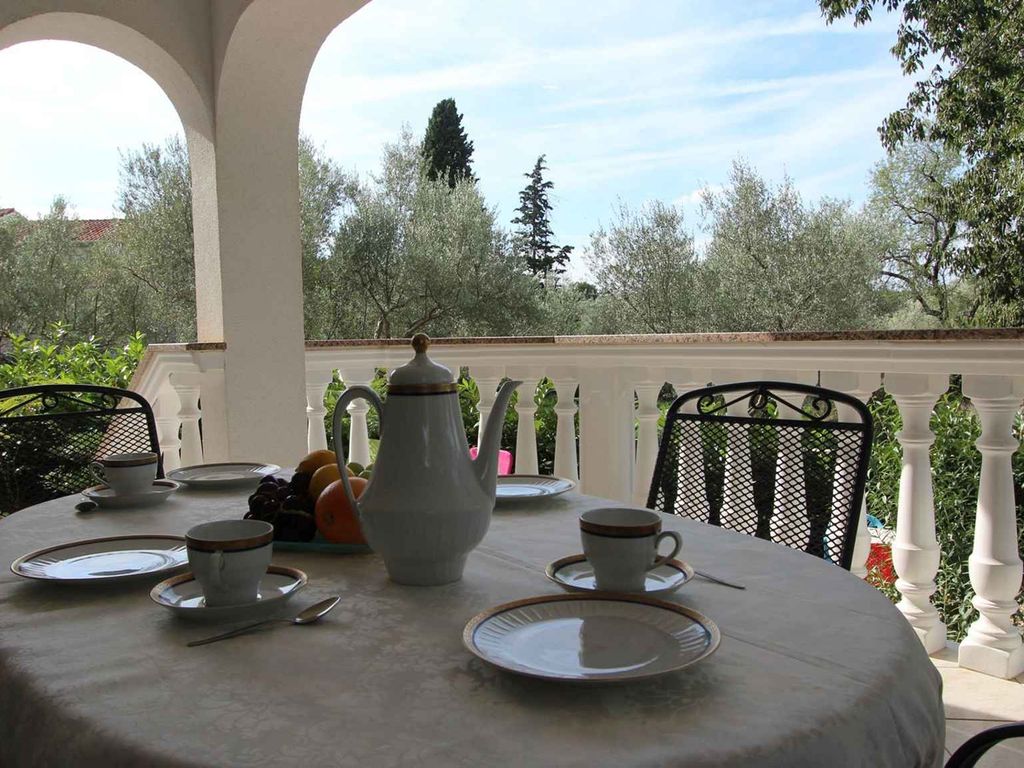 Ferienwohnung mit Klimaanlage und Terrasse