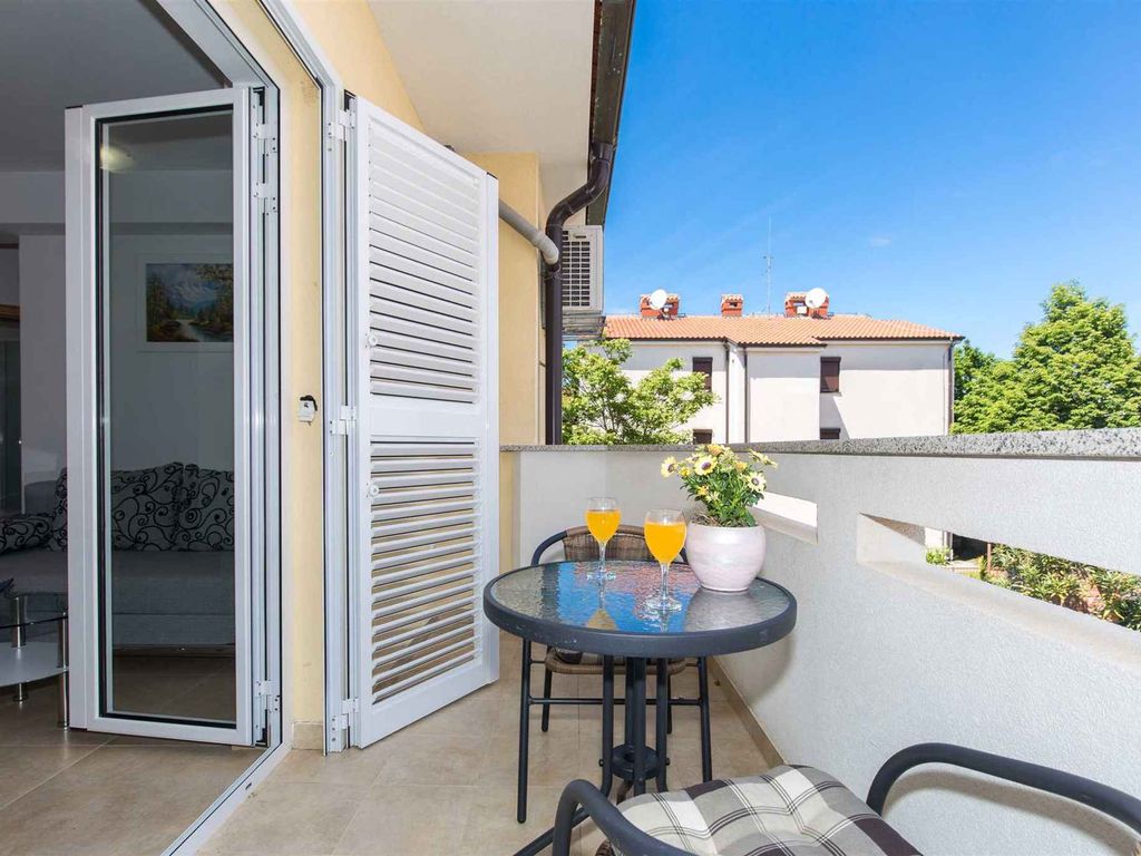 Ferienwohnung mit Blalkon und Klimaanlage