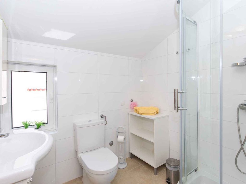 Ferienwohnung mit Blalkon und Klimaanlage