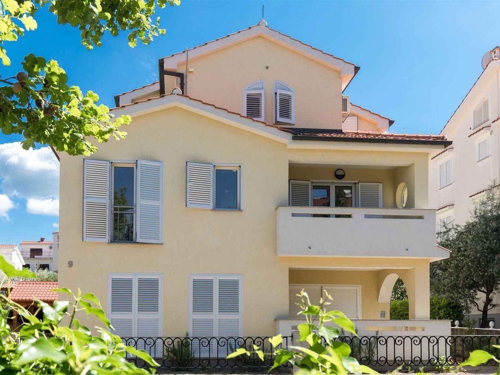 Ferienwohnung mit Blalkon und Klimaanlage