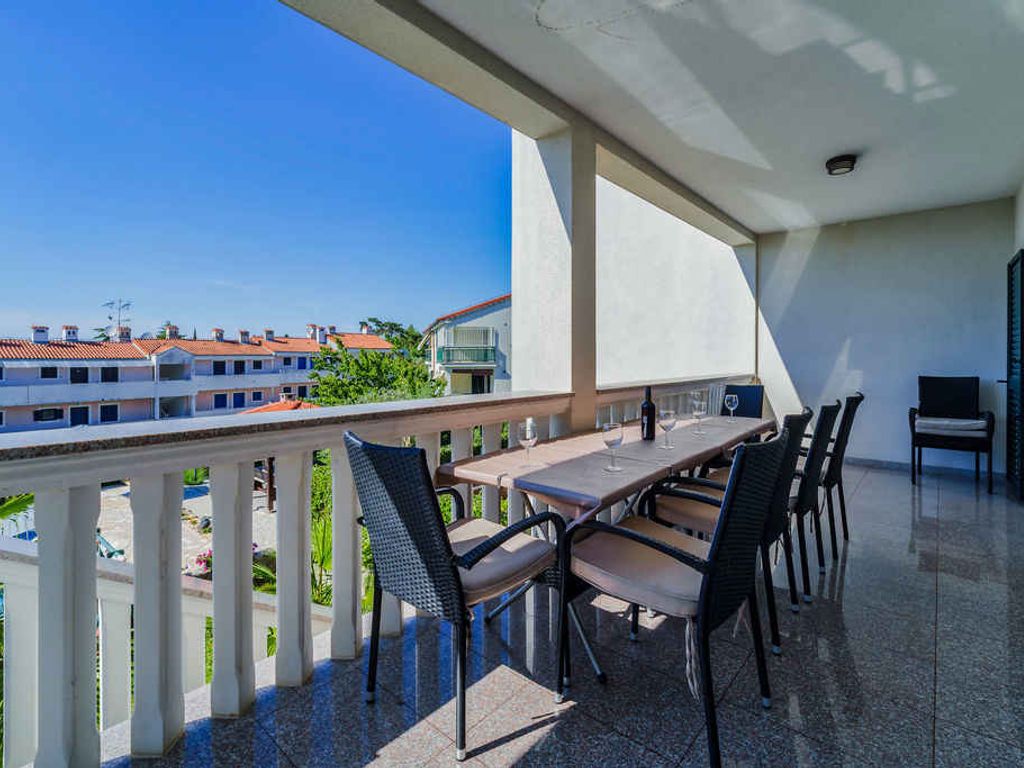 Ferienhaus mit Pool und Klimaanlage