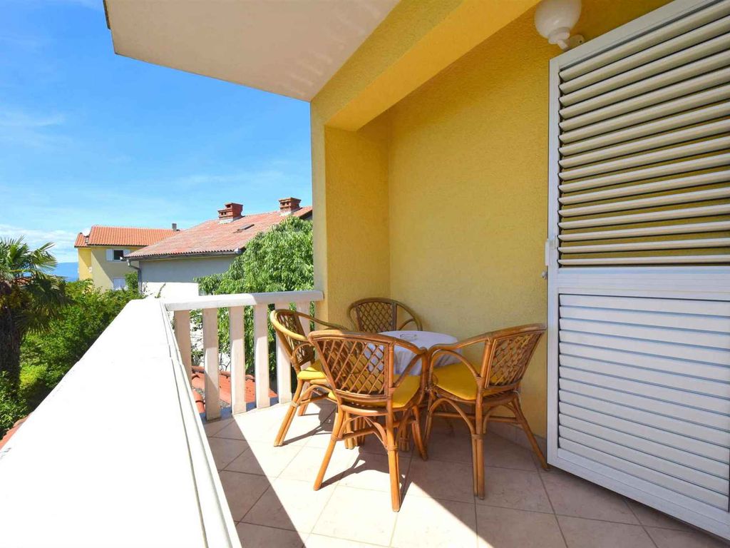 Ferienwohnung mit Balkon und Klimaanlage
