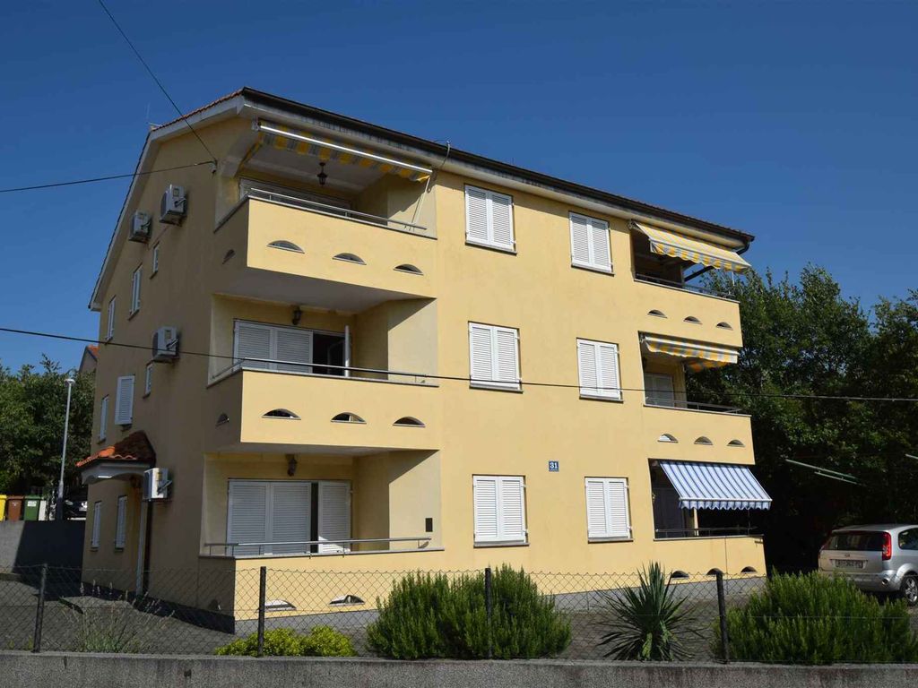 Ferienwohnung mit Terrasse und Klimaanlage