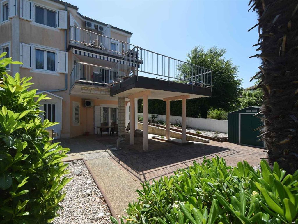 Ferienwohnung mit Balkon und Meerblick