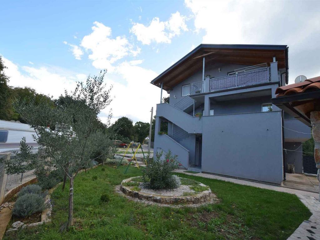 Ferienwohnung mit Balkon und Internetzugang