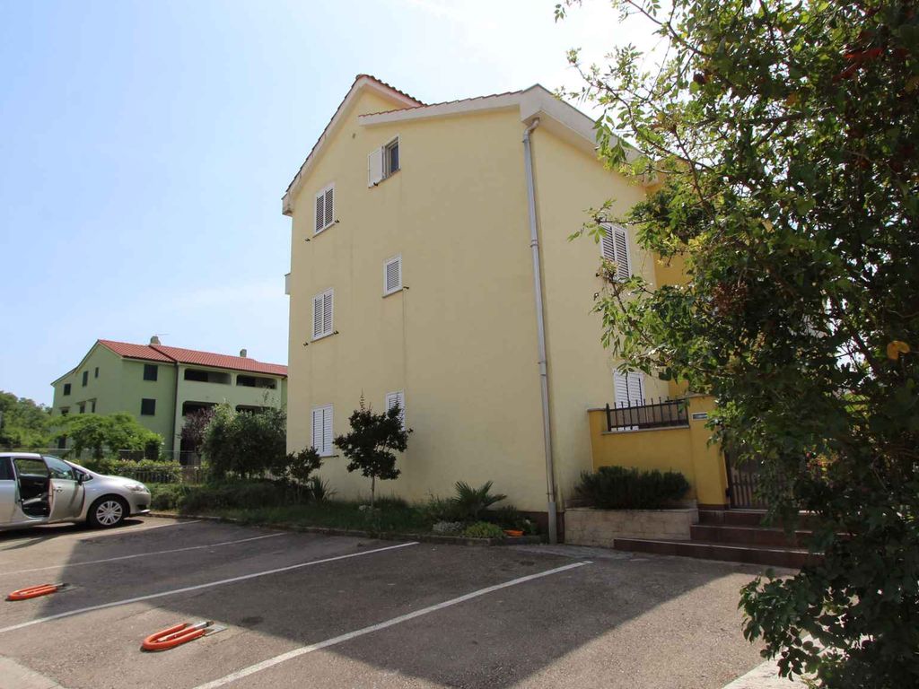 Ferienwohnung mit Klimaanlage und Terrasse