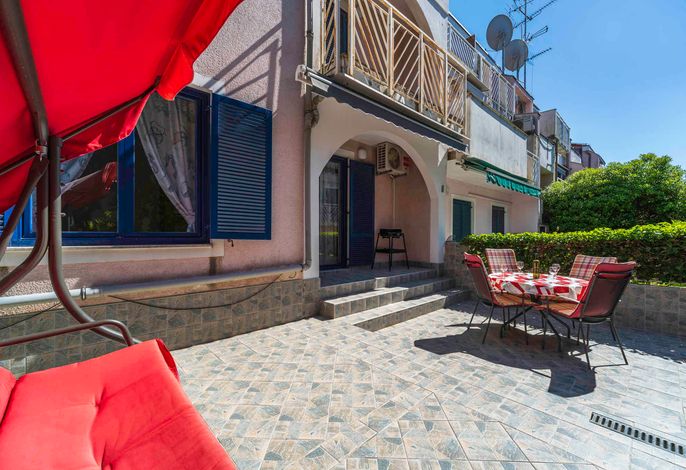 Ferienwohnung mit Terrasse in Strandnähe