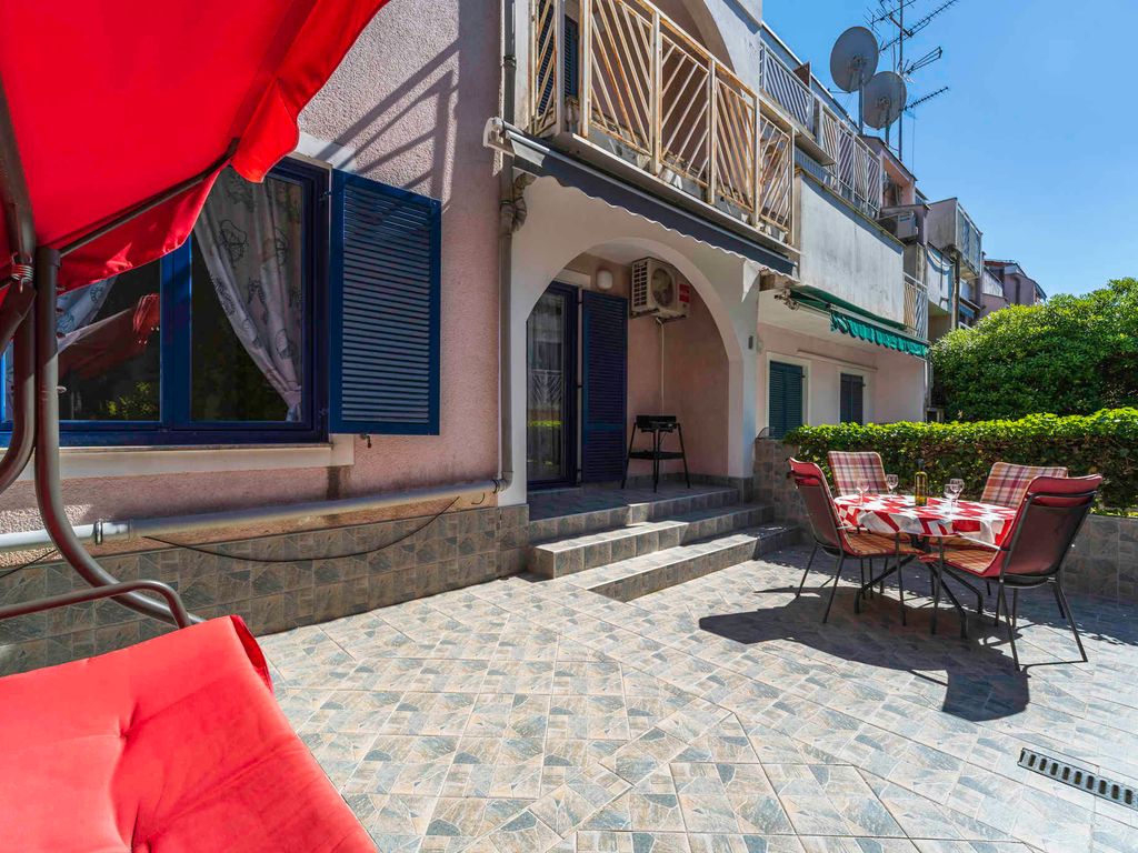 Ferienwohnung mit Terrasse in Strandnähe