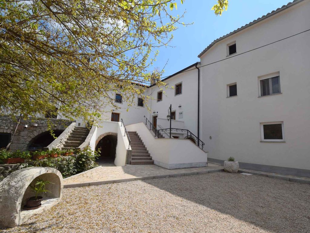 Ferienwohnung mit Terrasse und Internet