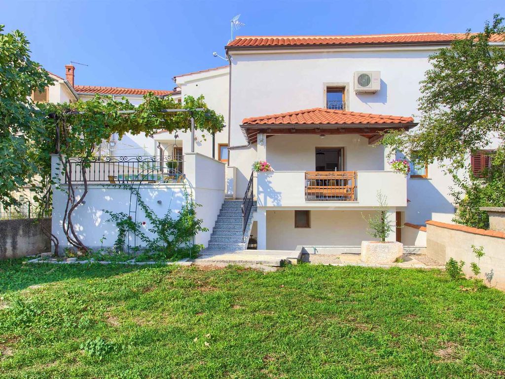 Ferienwohnung mit Terrasse und Internet