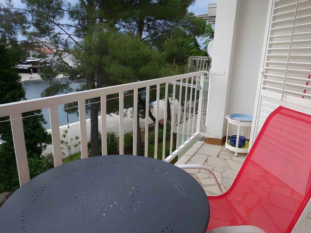Ferienwohnung mit Balkon und Meerblick