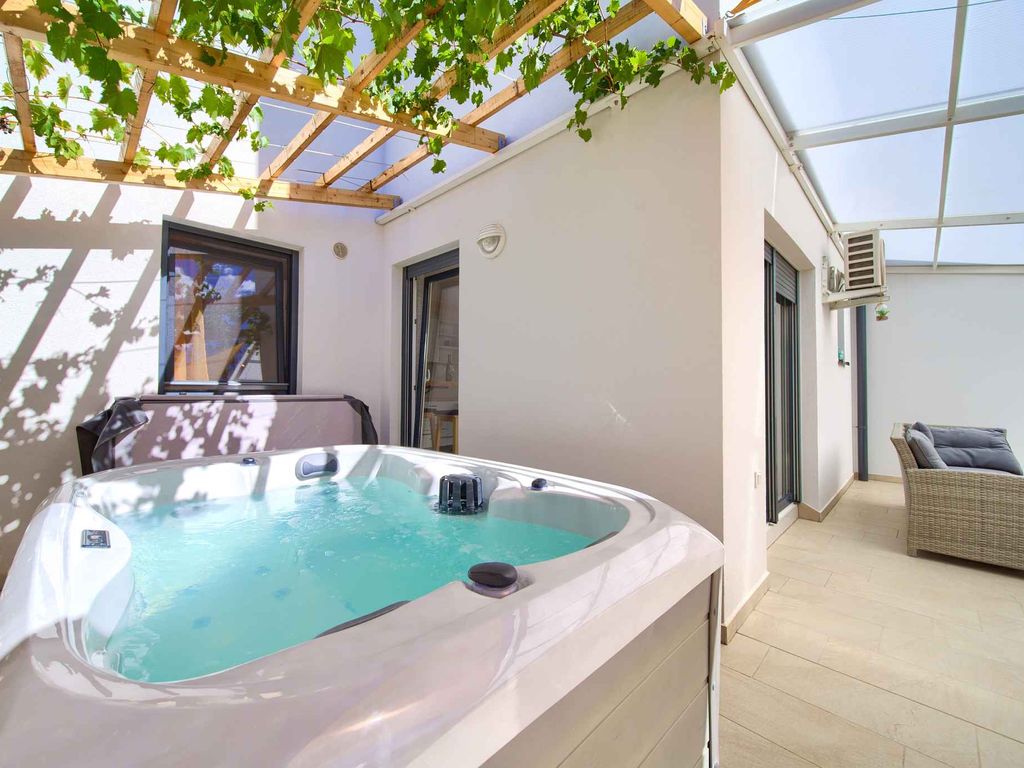 Ferienwohnung mit Whirlpool