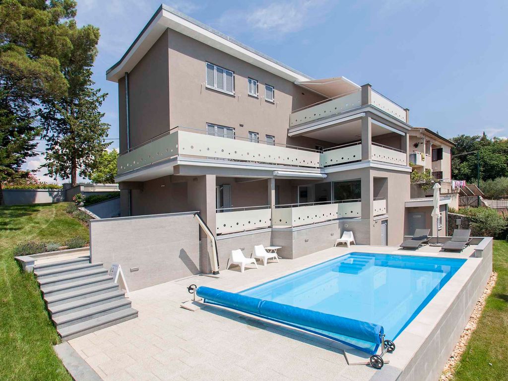Ferienwohnung mit Klimaanlage und Pool, 200 m vom Strand entfernt