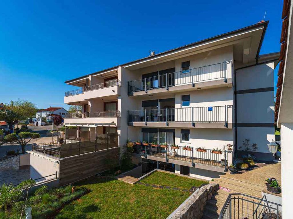 Ferienwohnung mit Balkon und Meerblick