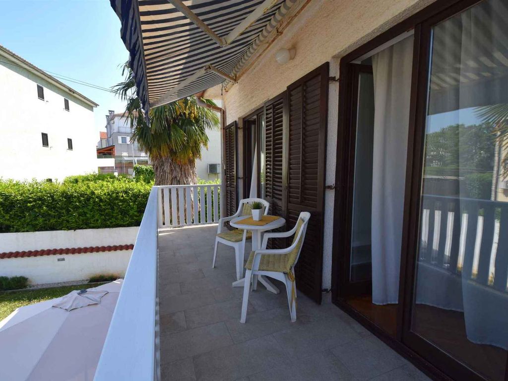 Ferienwohnung mit Terrasse und Grill