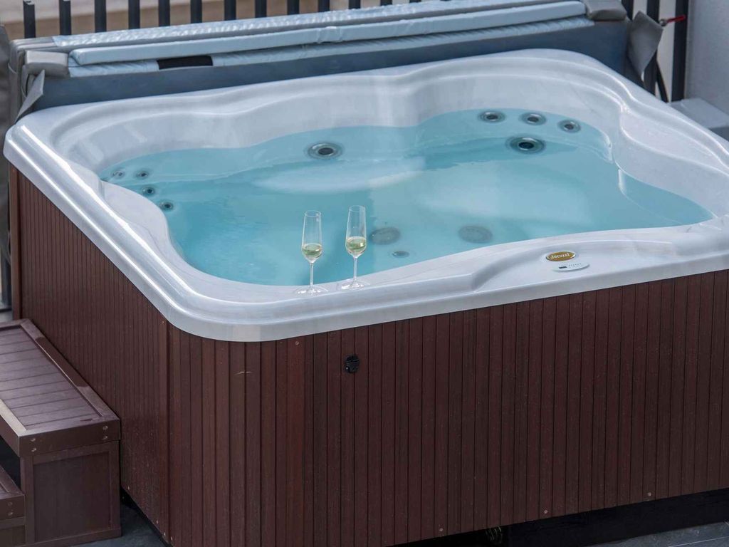 Villa mit privatem Pool, Jacuzzi und Sauna