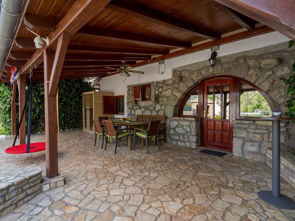 Ferienhaus mit Schwimmbad, Whirlpool und Sauna