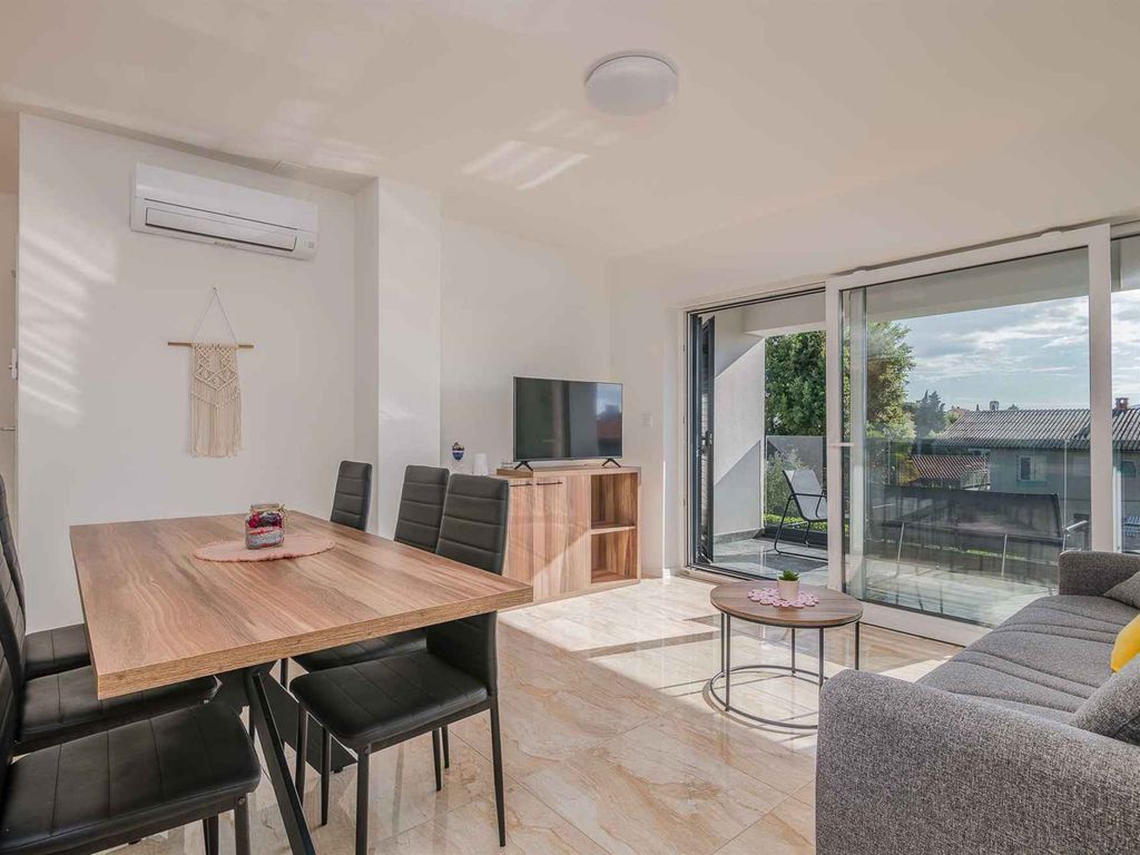 Ferienwohnung mit 3 Schlafzimmern und Balkon