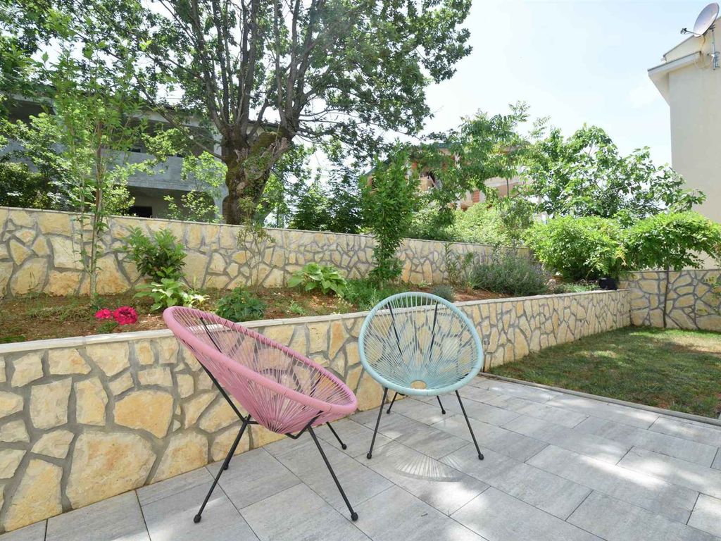 Ferienwohnung mit Balkon und Grill