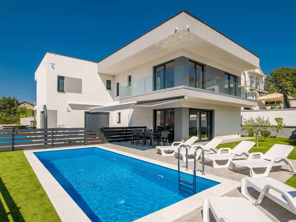 Ferienhaus mit einem saisonal beheizten Pool