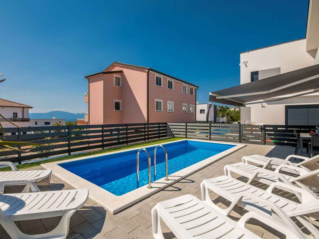 Ferienhaus mit einem saisonal beheizten Pool