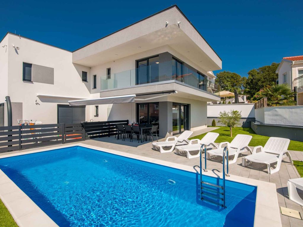 Ferienhaus mit einem saisonal beheizten Pool