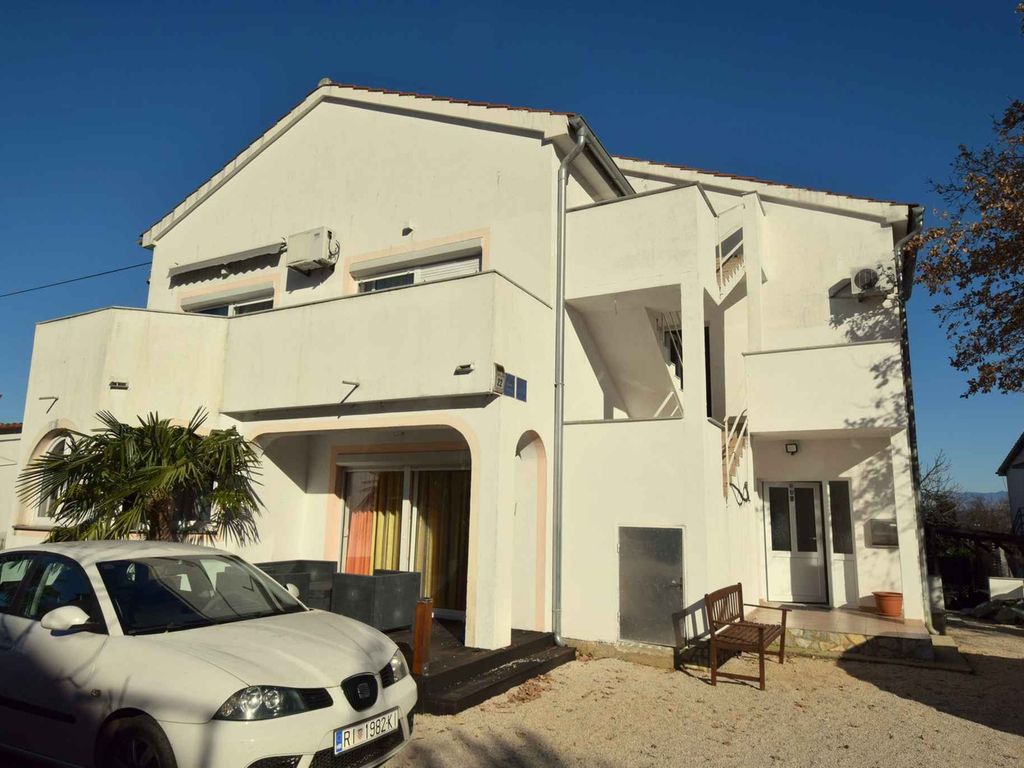 Ferienwohnung mit Balkon und zwei Schlafzimmern