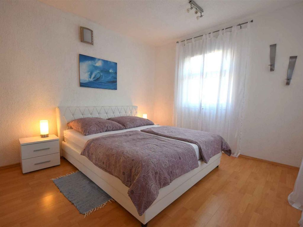 Ferienwohnung mit Klimaanlage und Parkplatz