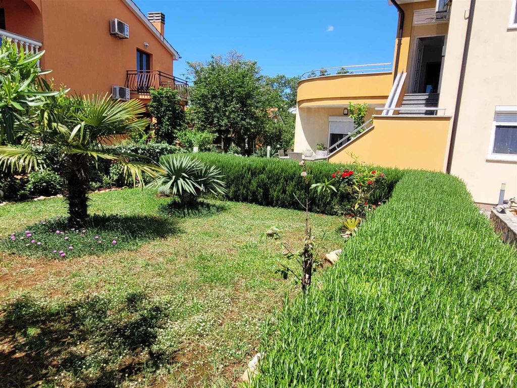 Ferienwohnung mit Balkon und Grill