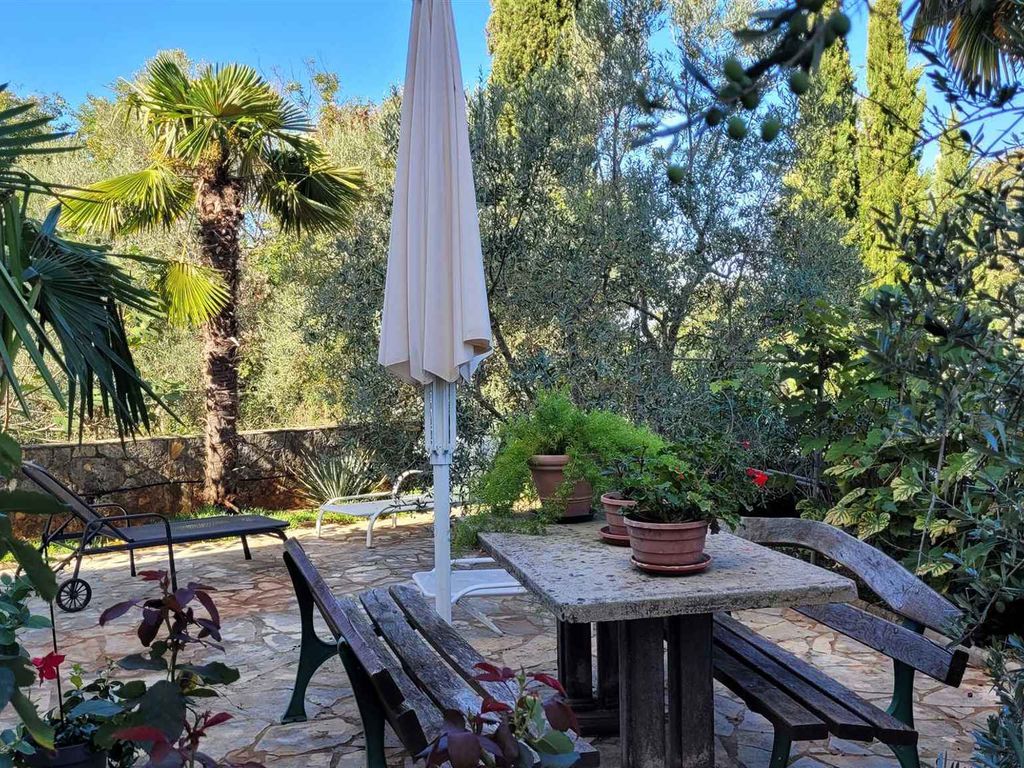 Ferienwohnung mit Garten und Grill