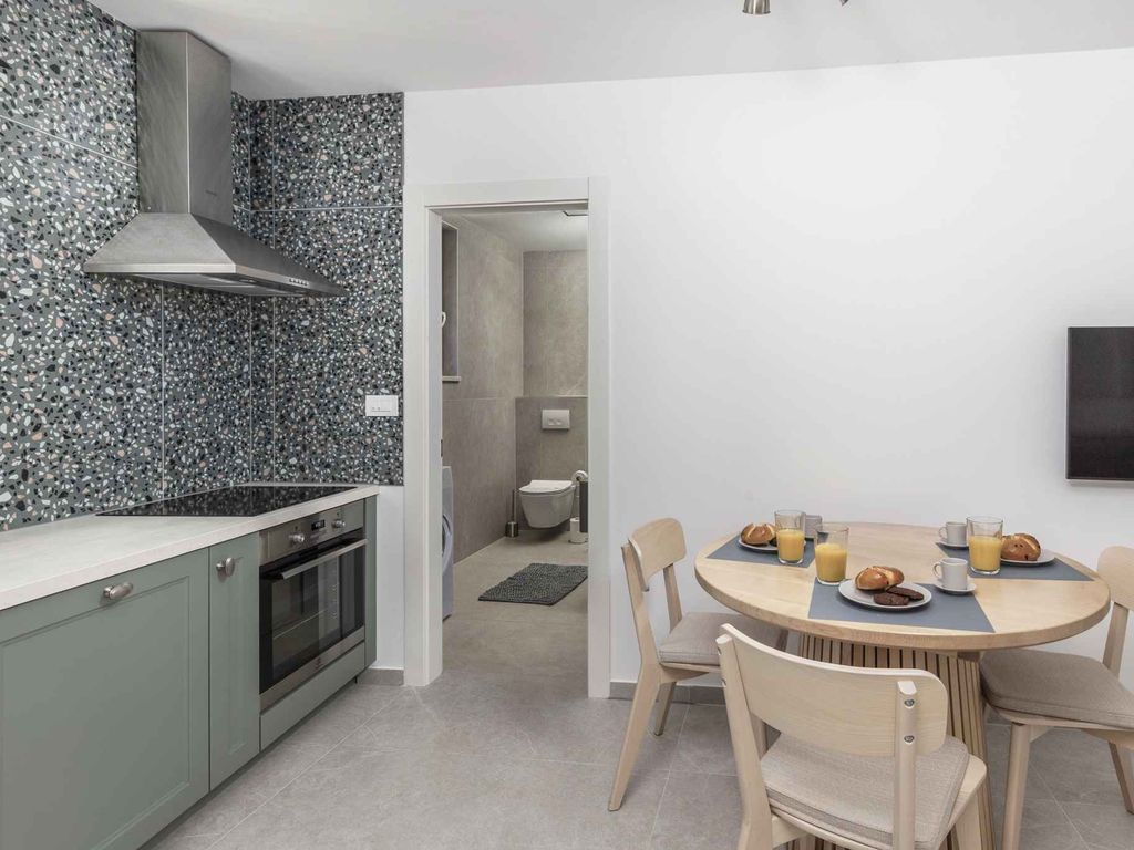 Ferienwohnung mit Balkon und Klimaanlage