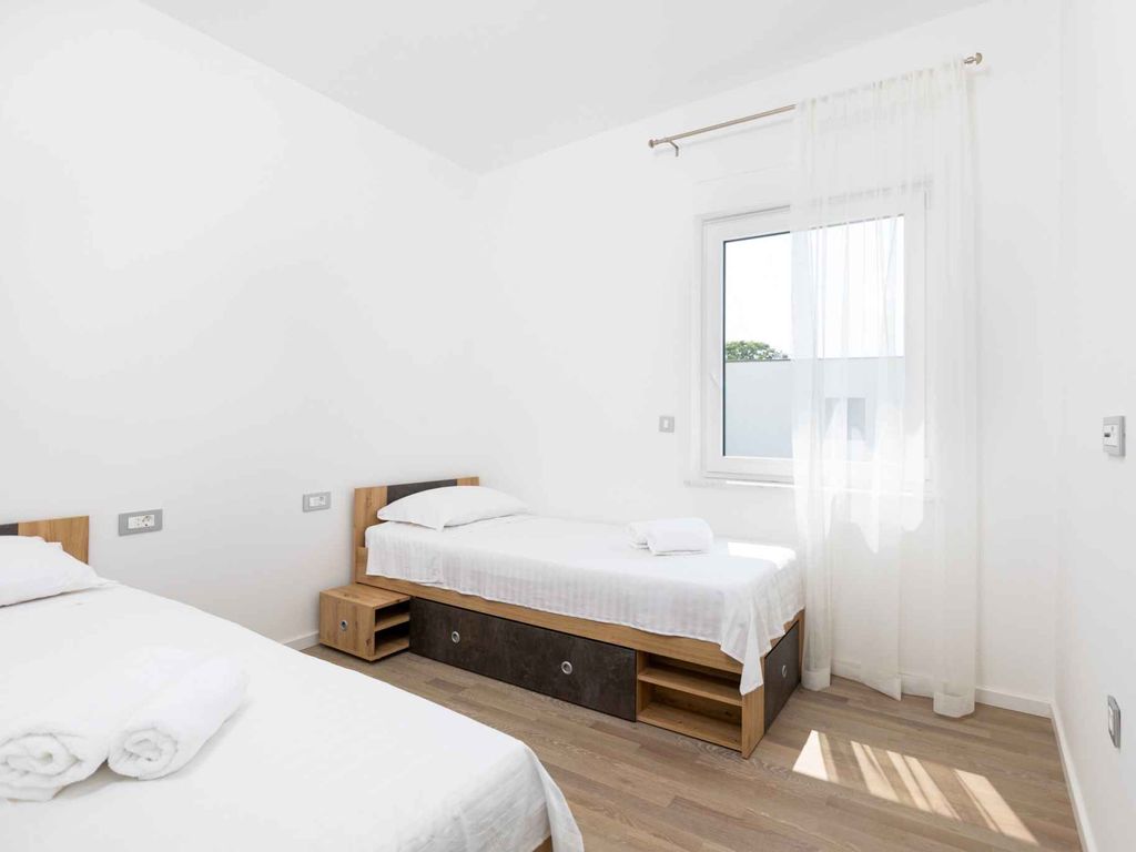 Ferienwohnung mit Whirlpool und Klimaanlage