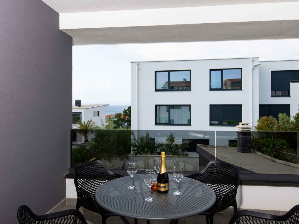 Ferienwohnung mit Whirlpool und Klimaanlage