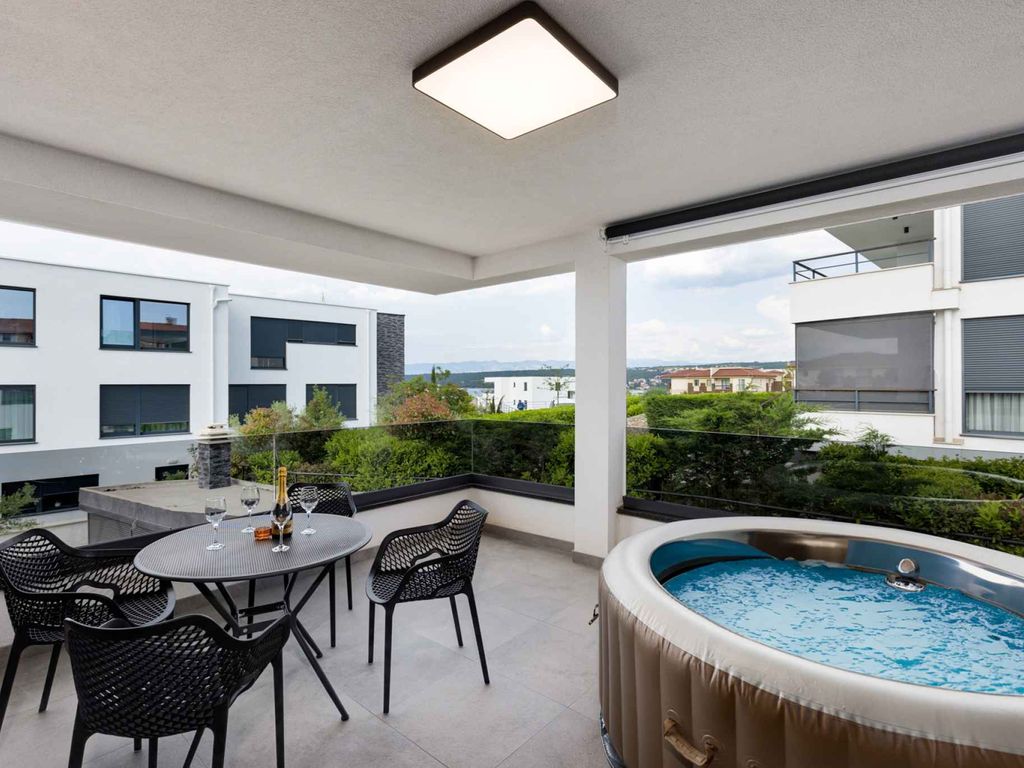 Ferienwohnung mit Whirlpool und Klimaanlage