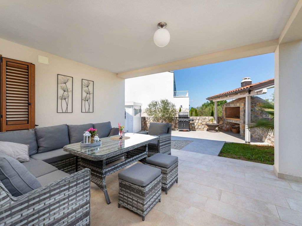 Villa Luxusvilla mit Pool